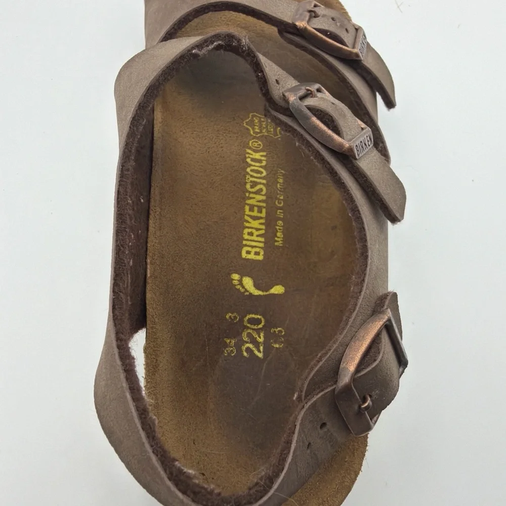 Kids Birkenstock sandal- size 220 right replacement